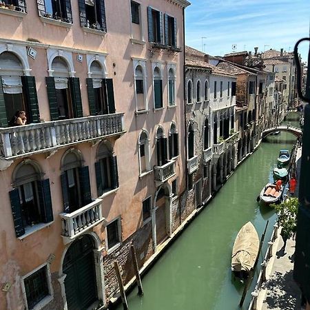Rosa Apartment Venesia Bagian luar foto