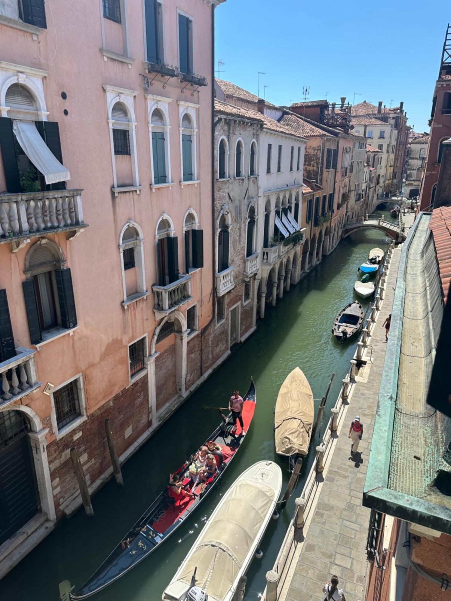 Rosa Apartment Venesia Bagian luar foto