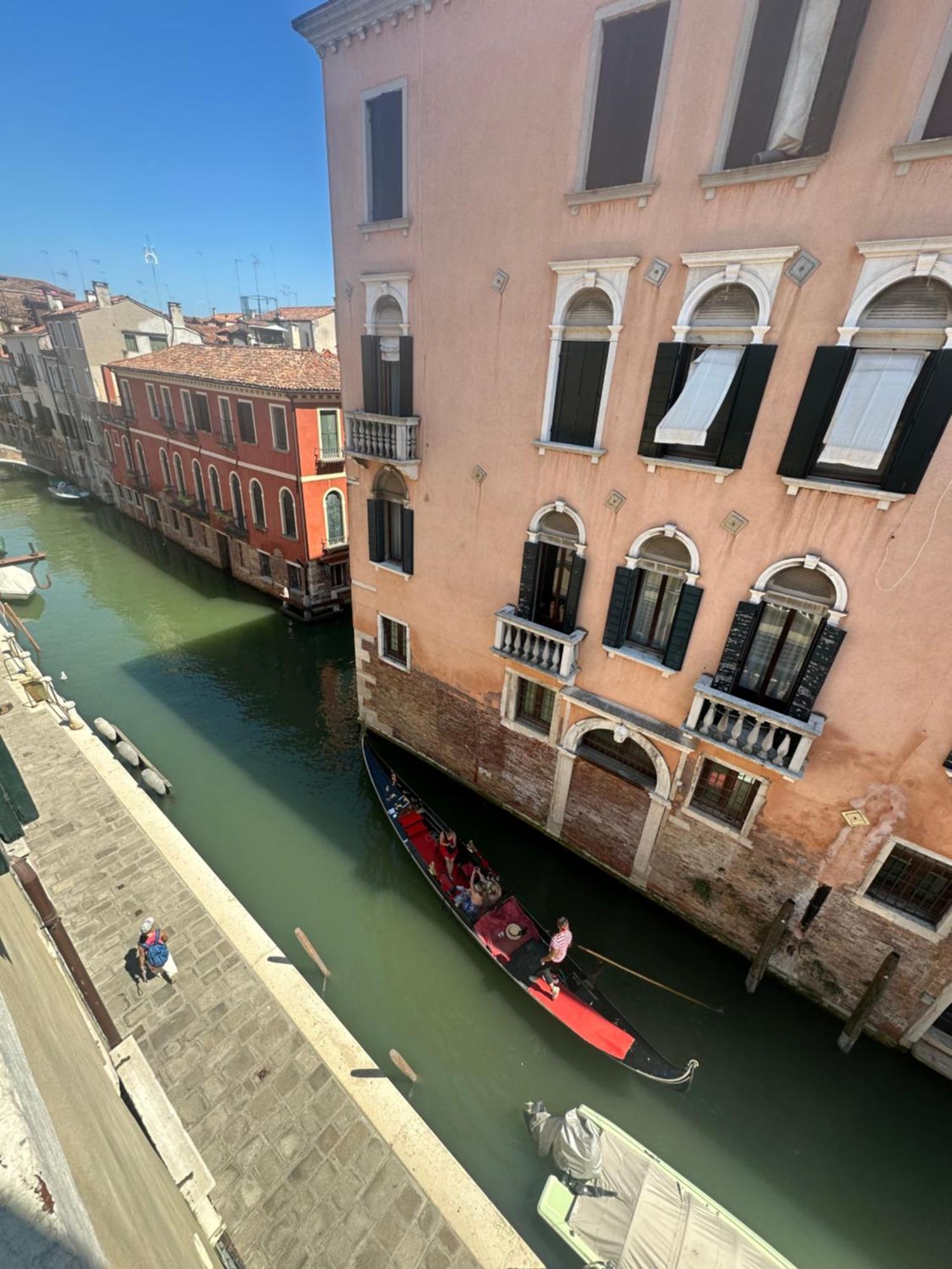 Rosa Apartment Venesia Bagian luar foto