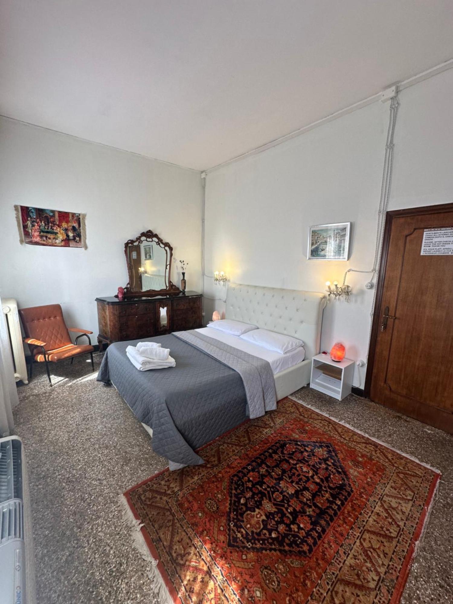 Rosa Apartment Venesia Bagian luar foto