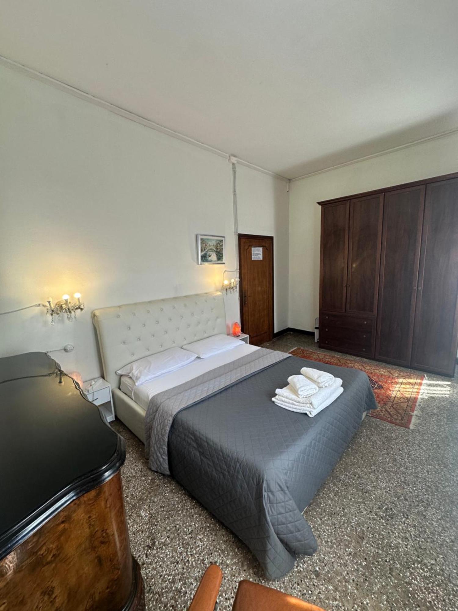 Rosa Apartment Venesia Bagian luar foto